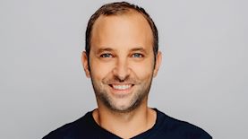 דניאל לריה, צילום: מאנדיי